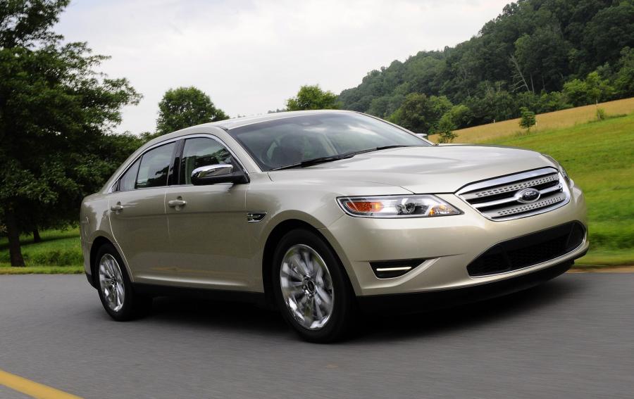  Ford Taurus 2010 года  (фото 128 из 161)